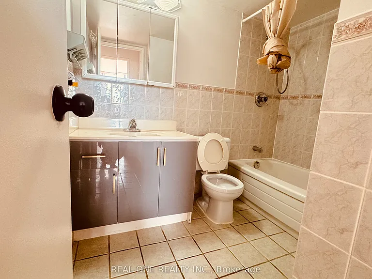 75 Bamburgh Cir #1723 — Photo 14
