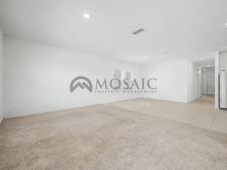 9553 W Agora Ln — Photo 6