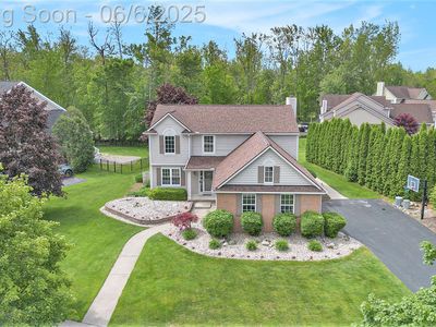5580 Woodfield Pkwy, Grand Blanc, MI, 48439