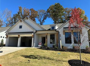 172 Rosewood Park Dr, Hoschton, GA 30548