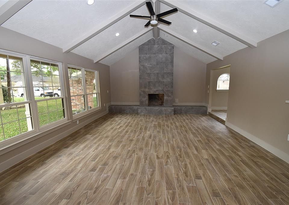 1st image of 15722 Sandy Hill Dr