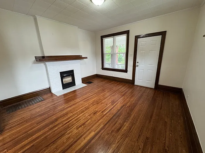 2462 Indiana Ave #2464 — Photo 7