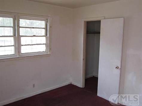 5th image of 3217 Crenshaw Ave