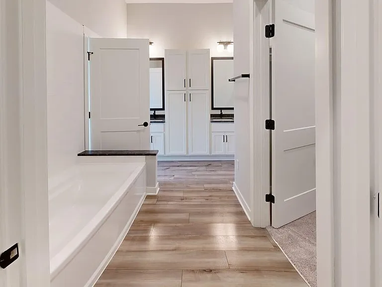 2B-East-Bathroom 1 2B-East-Bathroom 1