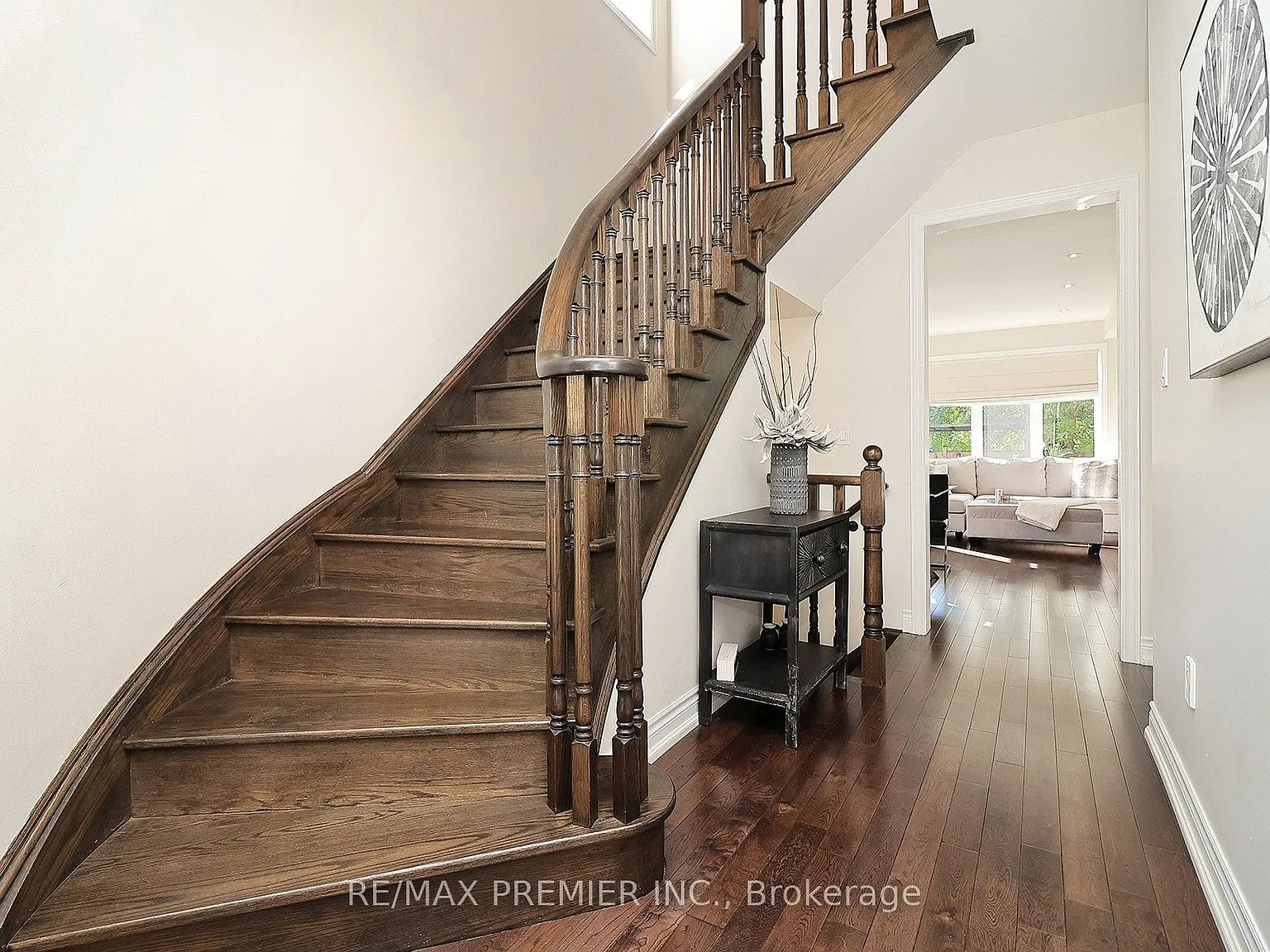 3 bed, $3,300 — Photo 3
