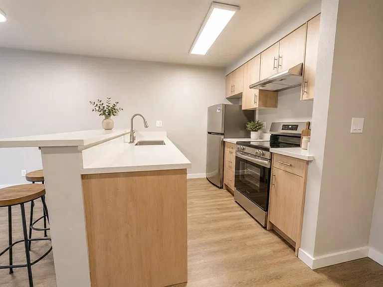 Terrace Villa Apartments — Photo 14