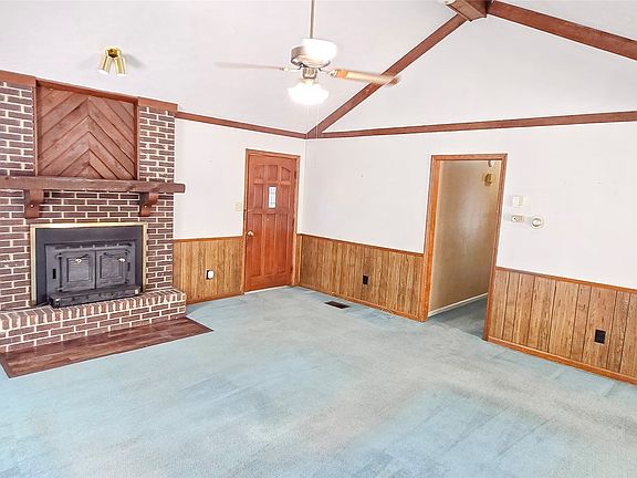 5th image of 6820 Spring Valley Dr