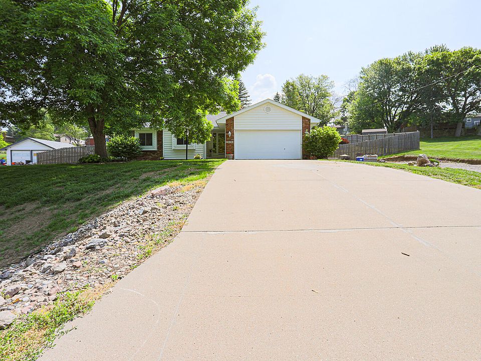 15181 Pinehurst Dr, Council Bluffs, IA 51503 Zillow