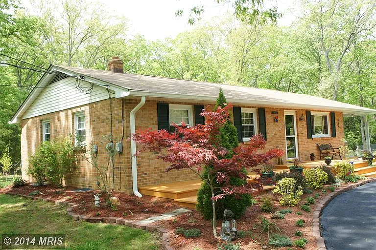 9613 Charles Ct photo 1