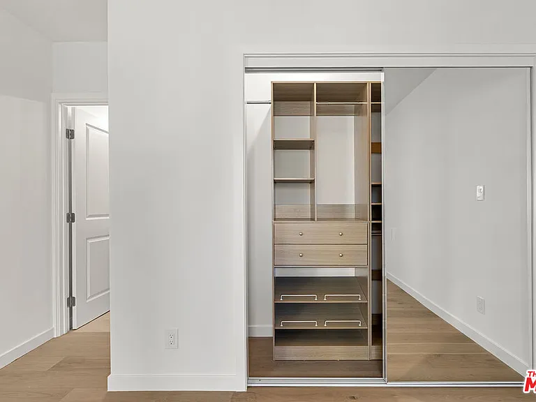 822 N Orange Grove Ave #822.5 — Photo 11