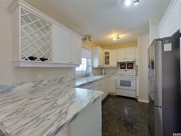 5th image of 2118 Newmarket Dr