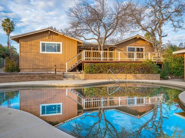 3345 Golden Heights Dr, Redding, CA 96003