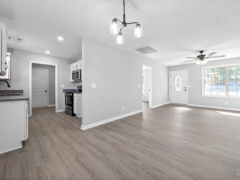 829 Southside Rd — Photo 11