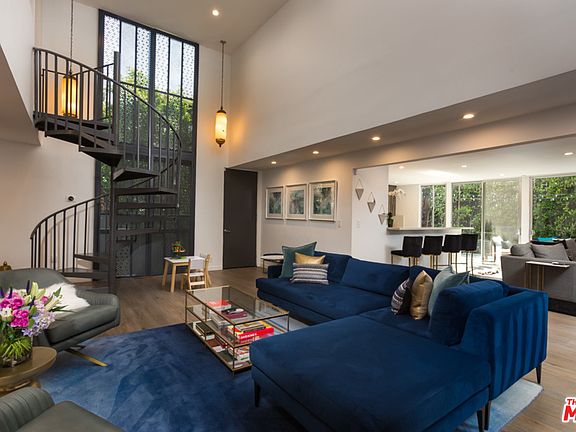 4th image of 1011 N San Vicente Blvd