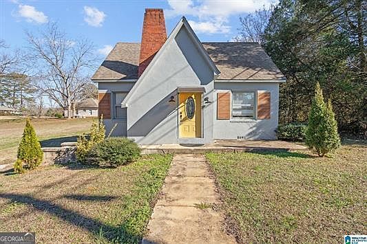 1st image of 448 Roberts St