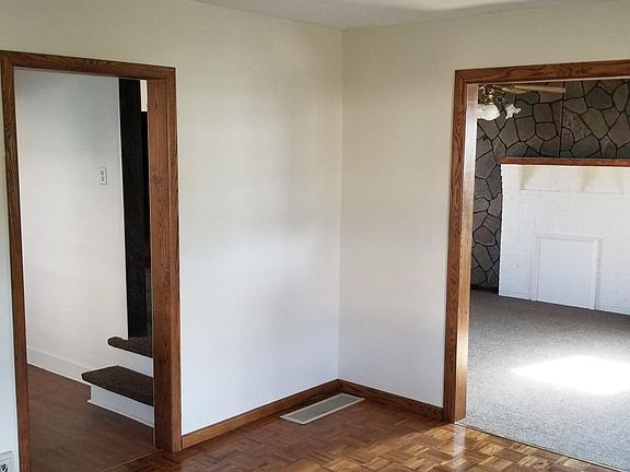 5th image of 660 Alice St