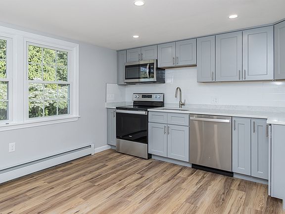 2nd image of 9 Myles Standish Dr Unit 5