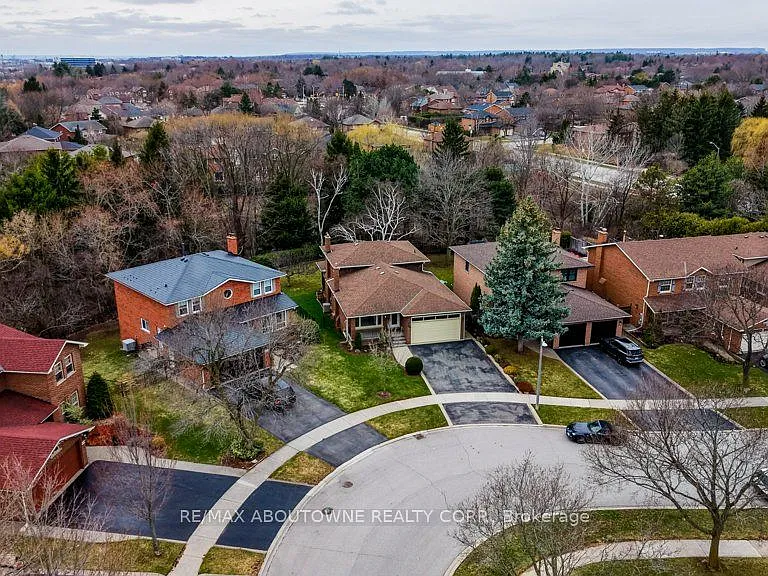 440 Parkridge Cres — Photo 30