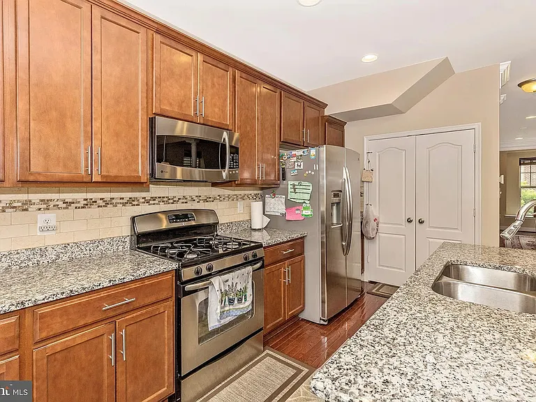 11882 Country Squire Way — Photo 12