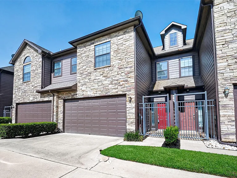 2346 Bermuda Shores Dr — Photo 2