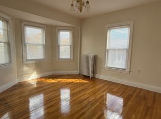 78 Glendower Rd FLOOR 2, Roslindale, MA 02131