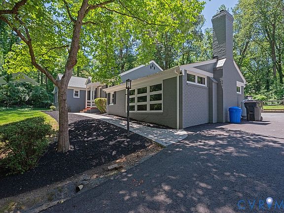 3rd image of 107 Willway Dr