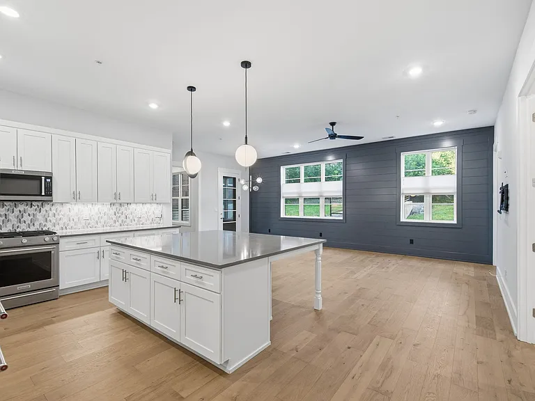 119 Acklen Park Dr #101 — Photo 1