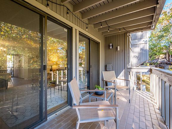 5th image of 1401 N Pierce St #21