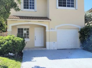 8932 SW 215th Ln, Cutler Bay, FL 33189