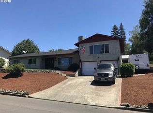 2205 NW Luth St, Roseburg, OR 97471