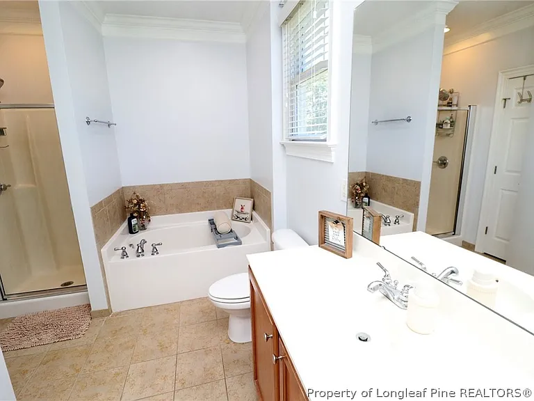 933 Portstewart Dr — Photo 22