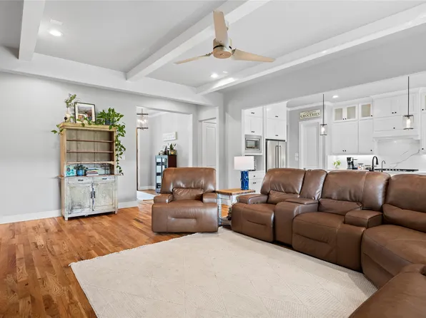 1024 Henry Way, Springtown, TX 76082