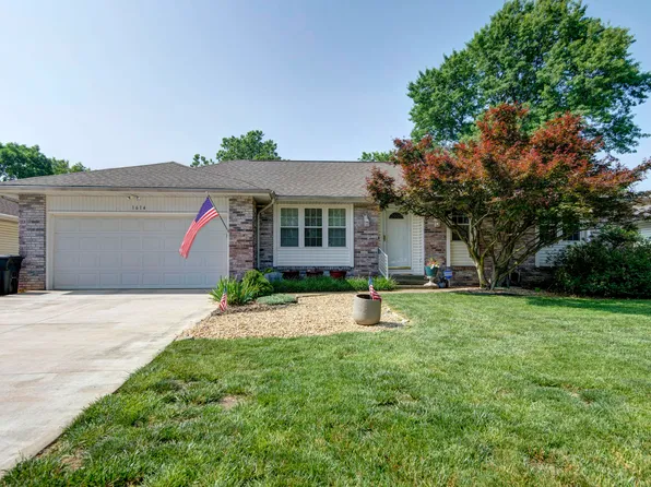 1614 W Katella Street, Springfield, MO 65807