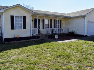 202 Logan St, Radcliff, KY 40160