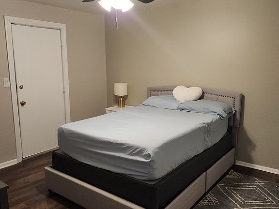 5th image of 9633 15th Bay St APT 3