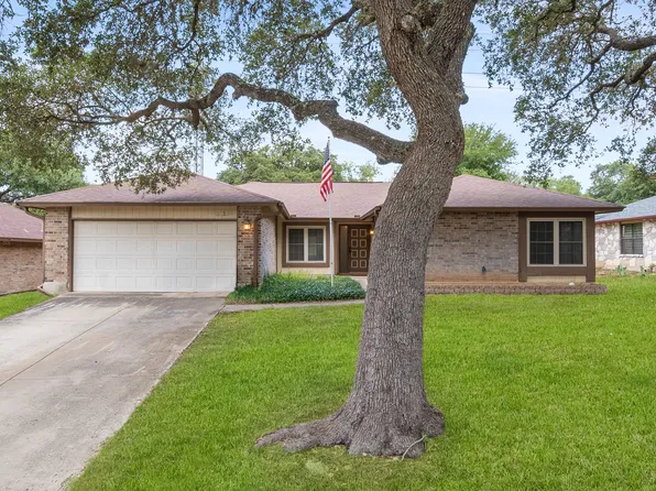 8215 SHALLOW CREEK DR, San Antonio, TX 78251