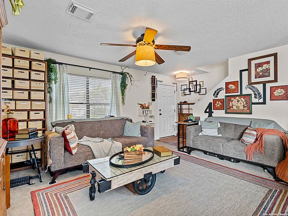 4th image of 5402 Villa Marco