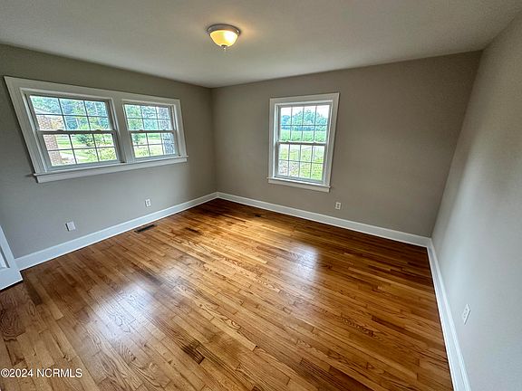 5th image of 501 Greenleaf Street