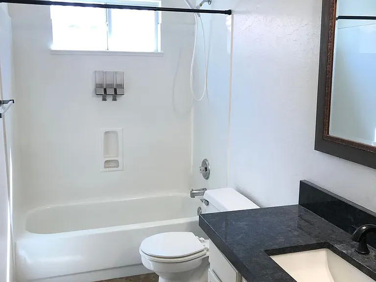 2036 E Windsong Dr — Photo 9