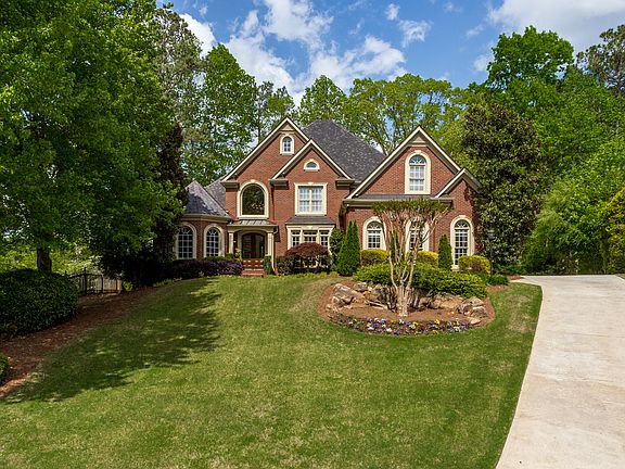 2nd image of 313 Quiet Hill Ln