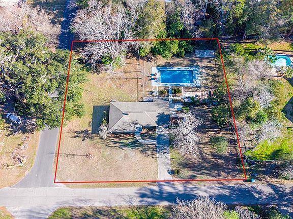 2nd image of 23976 NW 187th Rd