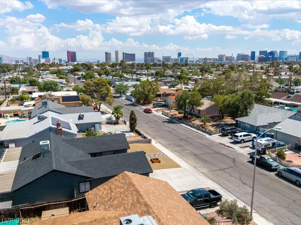 5282 Stampa Ave, Las Vegas, NV 89146