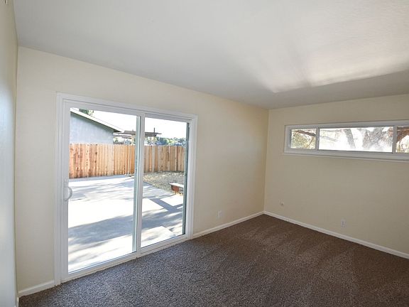 3rd image of 71 W Lake Dr