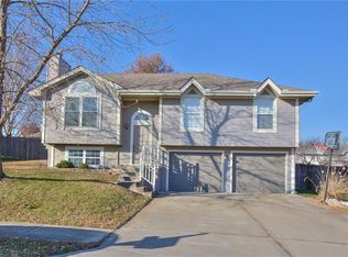 1602 Patricia Dr, Kearney, MO 64060