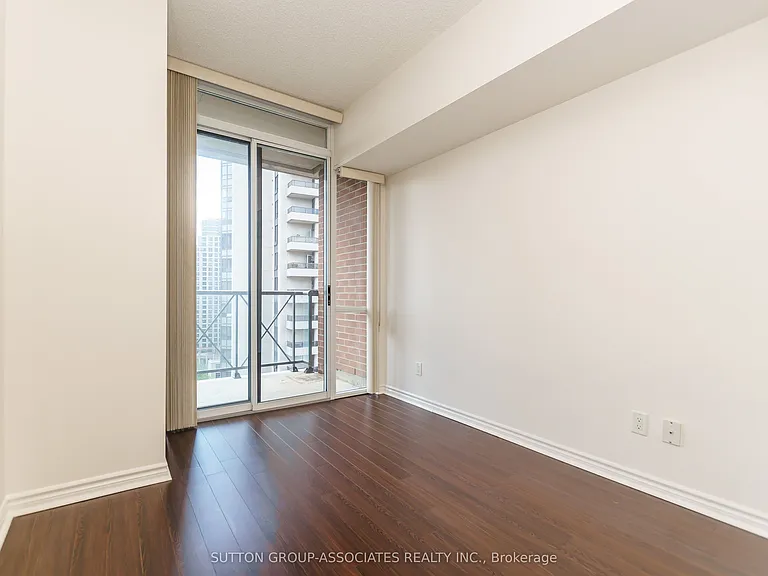 28 Byng Ave #1507 — Photo 11