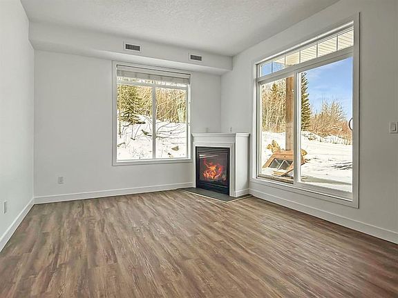 4th image of 160 N Moberly Rd #111