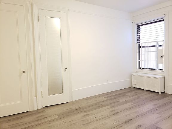 2nd image of 510 Cathedral Pkwy APT 9E