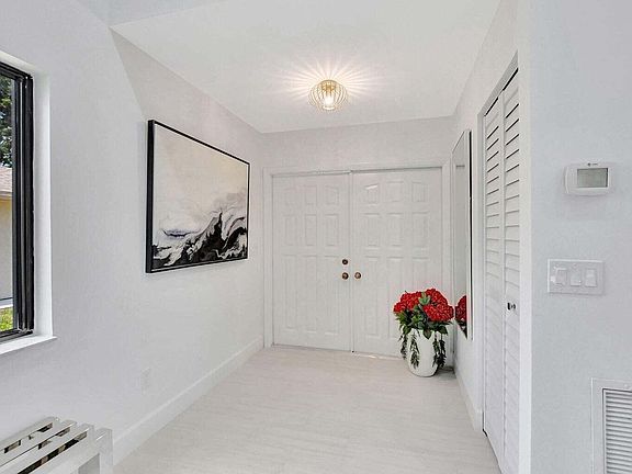 3rd image of 793 NW 31st Avenue
