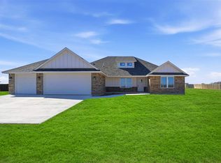 6095 SW 112th St, Lawton, OK 73505