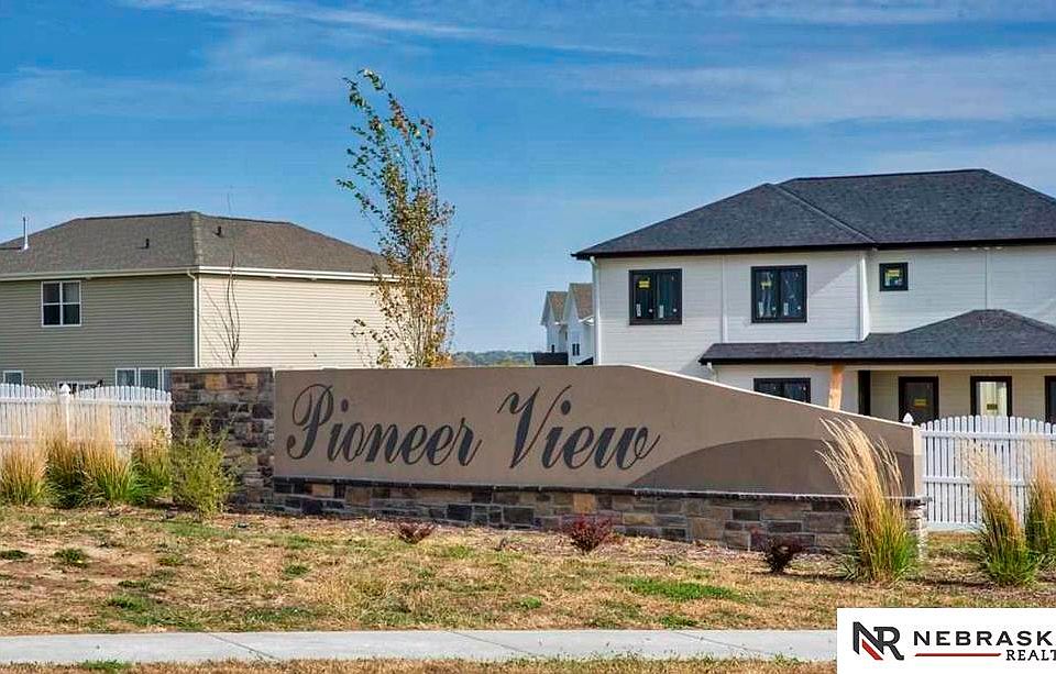 1st image of 207 Pioneer Rd